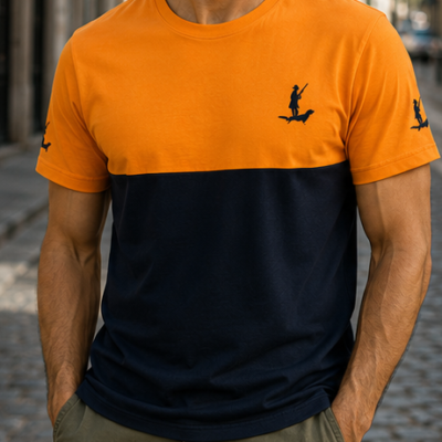Camiseta con logo Cor do Monte en pecho y mangas