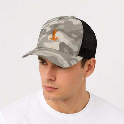 Boné camuflado claro com logotipo laranja Cor do Monte
